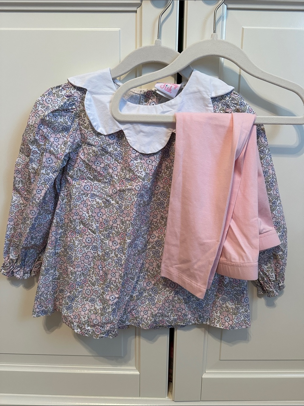 Scalloped Collar Floral Blouse with Pink Leggings